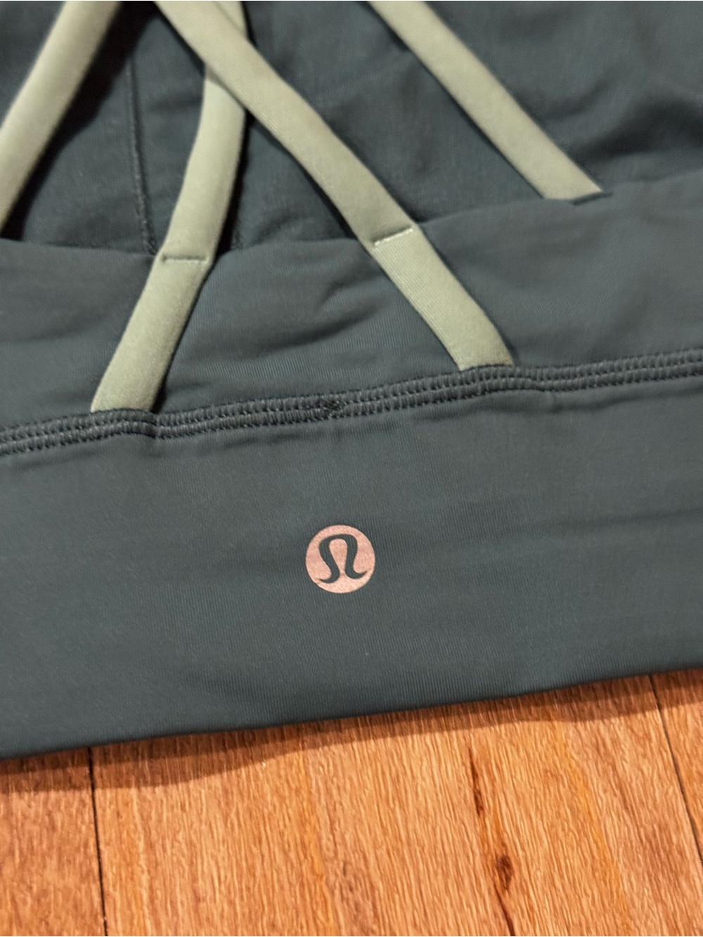 Lululemon Energy Bra *Long Line Green Jasper / Frosted Pine Size 8 - Picture 3 of 4